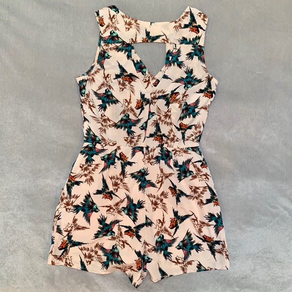 Charlotte Russe Romper - Picture 2 of 7